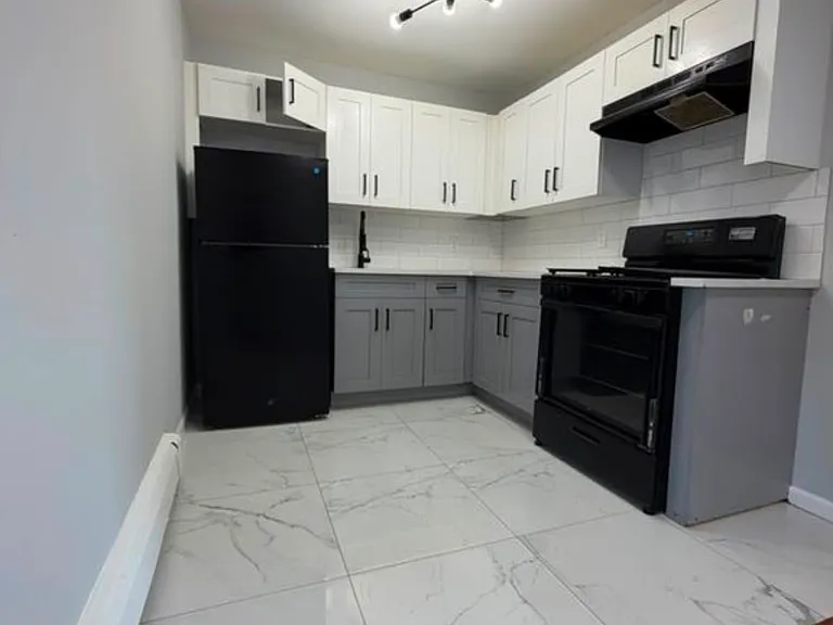 96 Summer Ave #3F — Photo 4