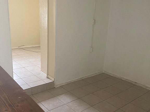 4th image of 3119 Tularosa Ave Unit B