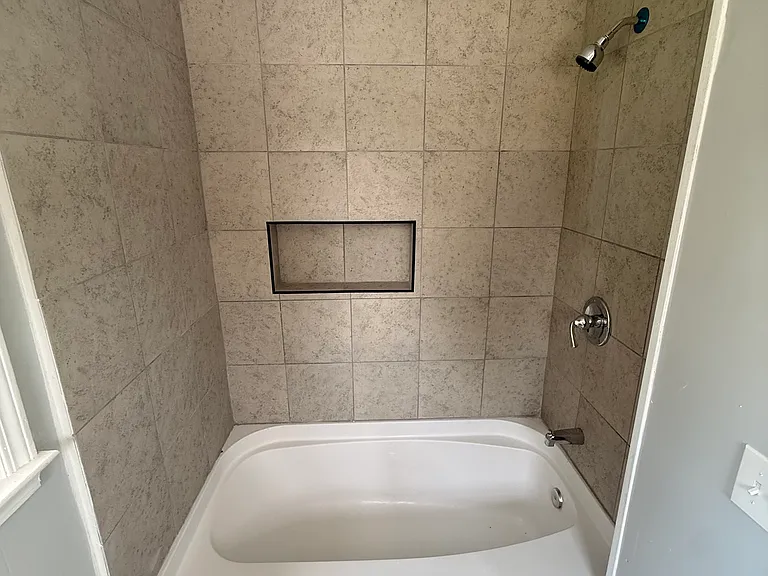 518 Lakeside Ave — Photo 23
