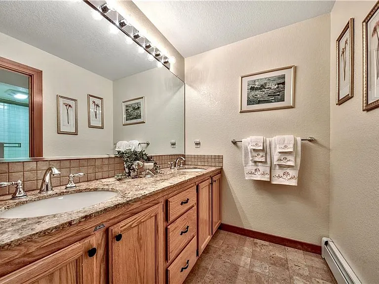 929 Northwood Blvd #8 — Photo 17