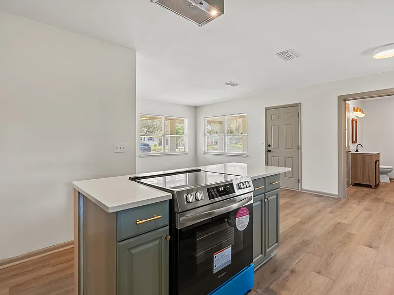 1145 Sebago Ave S — Photo 7