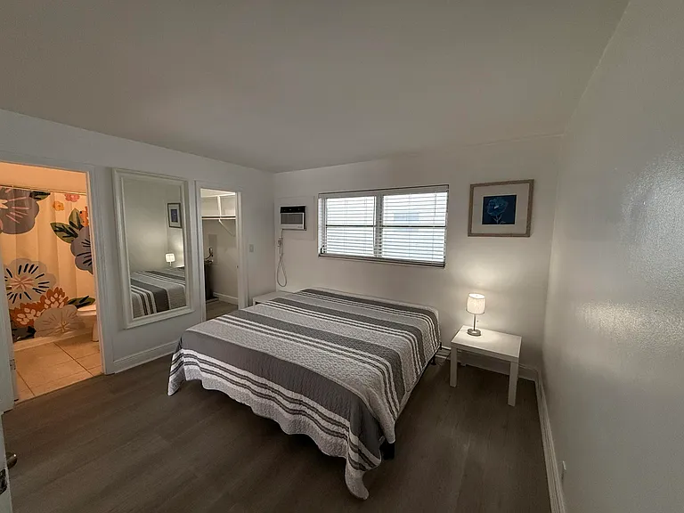 3226 NE 12th St #7 — Photo 10