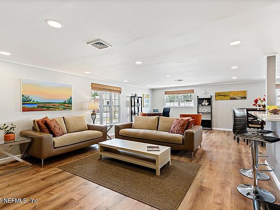 3rd image of 4 NELMAR Avenue