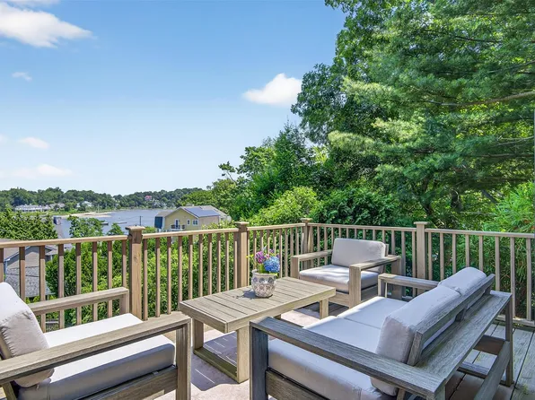 1 Harborview Lane, Huntington, NY 11743