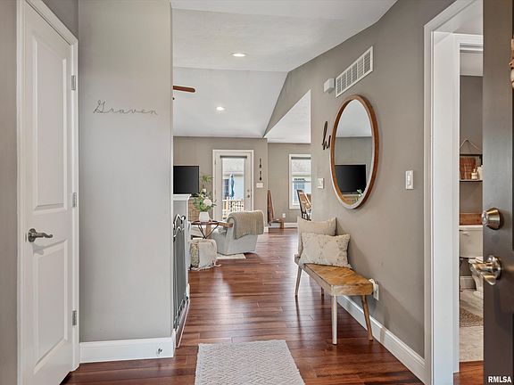 4th image of 2919 Meadowbrook Rd #29