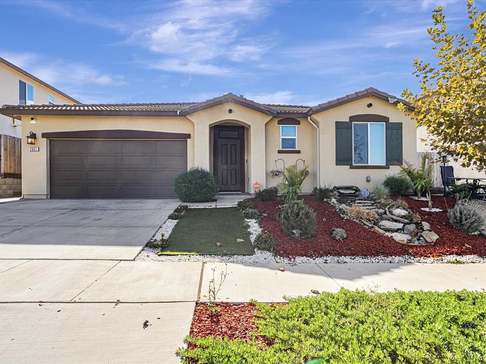 1st image of 2051 Rosewood Dr
