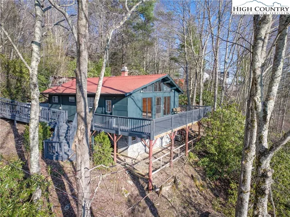 353 Rhoney's View Road, Newland, NC 28657