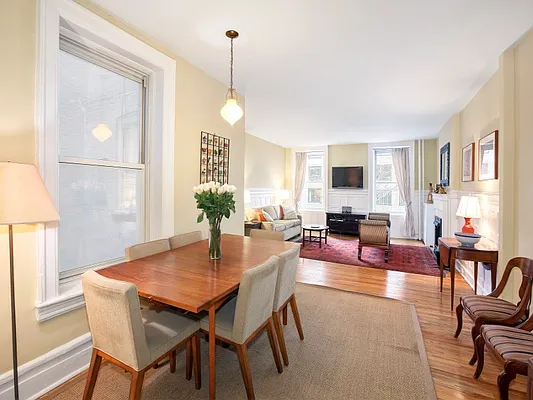 Sold by Sotheby's International Realty | media 3