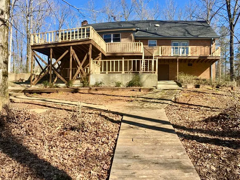 177 Winchester Dr — Photo 14