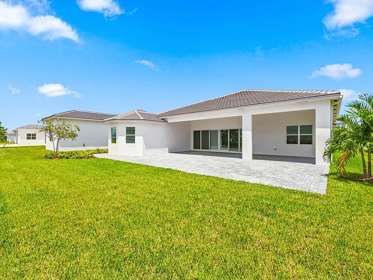 15093 Wildwood Cir — Photo 94