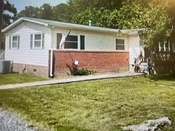 529 Taylors Beach Rd, Reedville, VA 22539