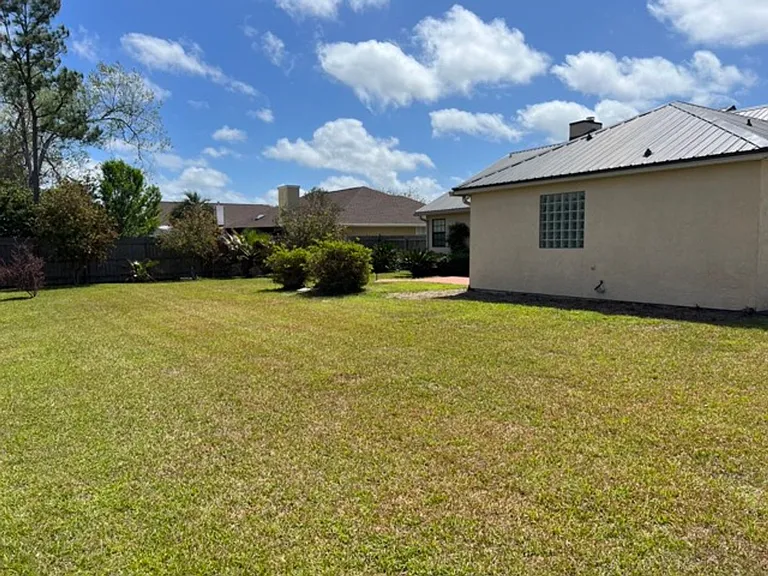 604 Mallory Dr — Photo 29