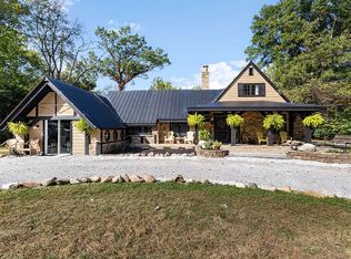 1614 Cedar Point Dr, Niles, MI 49120