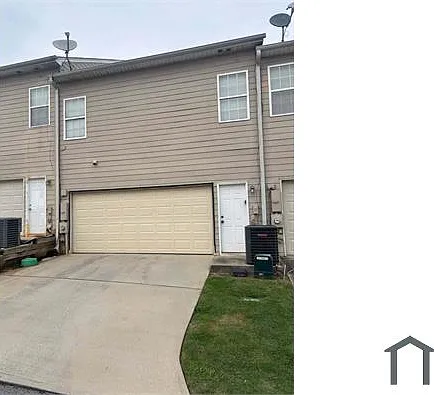 7569 Rutgers Cir — Photo 3