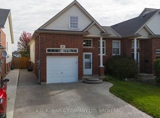 8 McBride Dr, Saint Catharines, ON L2S 3Y4