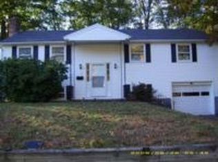 18 Bruce Ln, Southbridge, MA 01550