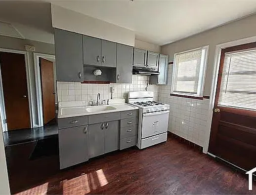 2 bed, 892 sqft, $1,250 — Photo 2