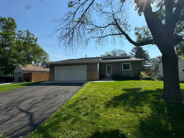 12435 Redwood St NW, Coon Rapids, MN 55448
