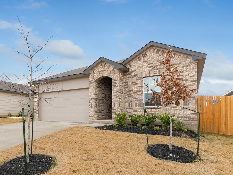 Welcome Home to 121 Presidential Path in lovely Liberty Parke.