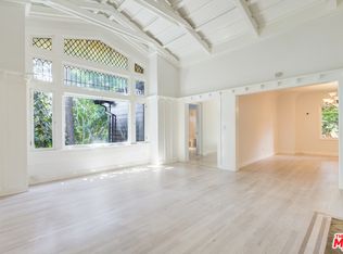 1914 Hillcrest Rd, Los Angeles, CA 90068