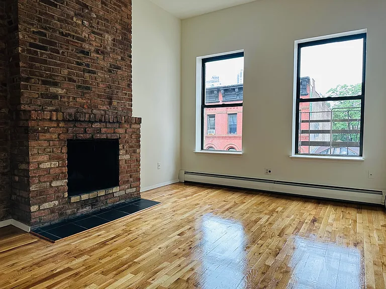 305 E 94th St #4E — Photo 1