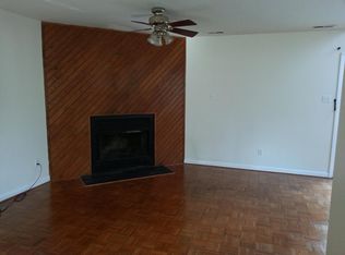 10452 Reams Rd, North Chesterfield, VA 23236