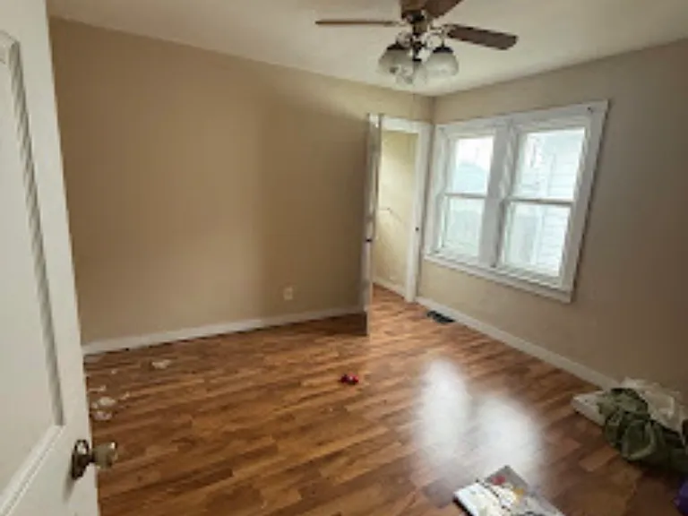 2150 E Clay St — Photo 5