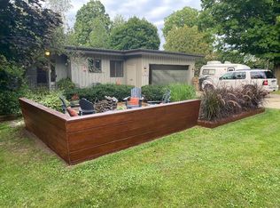 5410 Whitcomb Dr, Madison, WI 53711