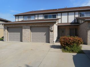 311 Creekside Dr APT B, Bloomingdale, IL 60108