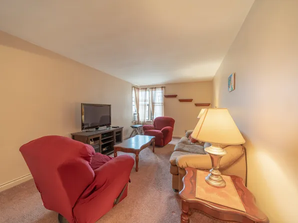 2220 Burnett Street image 1 of 5