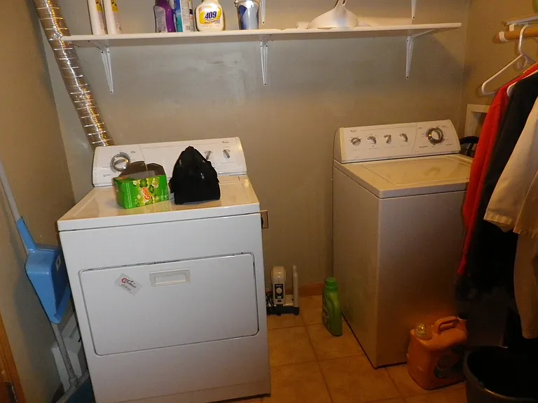 3350 Columbine Dr #502 — Photo 23