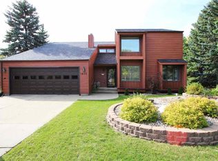 1805 Terrace Dr, Minot, ND 58703