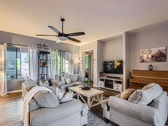 3rd image of 4566 N Golf Dr