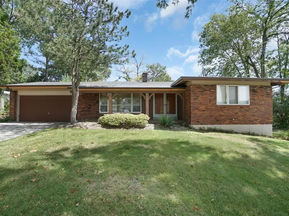 394 Gateshead Dr, Ballwin, MO 63011