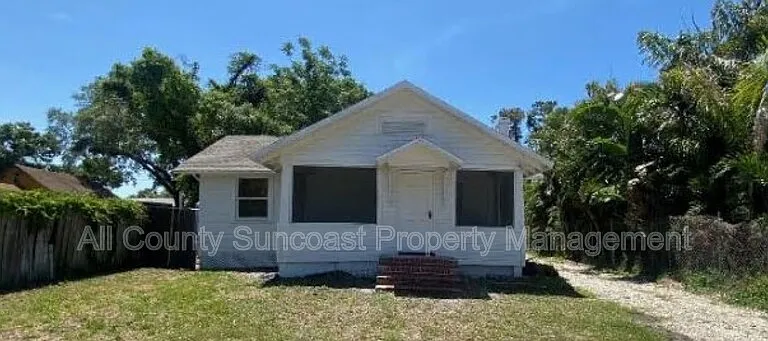 713 Seneca St #D — Photo 1