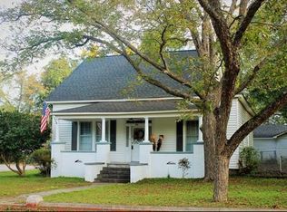 182 Mill St SW, Wagener, SC 29164