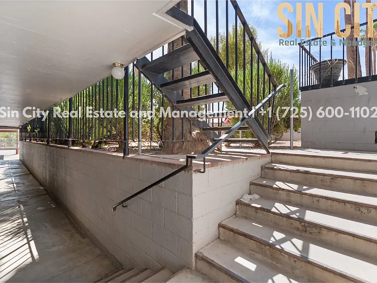 1011 N 4th St #9 — Photo 14