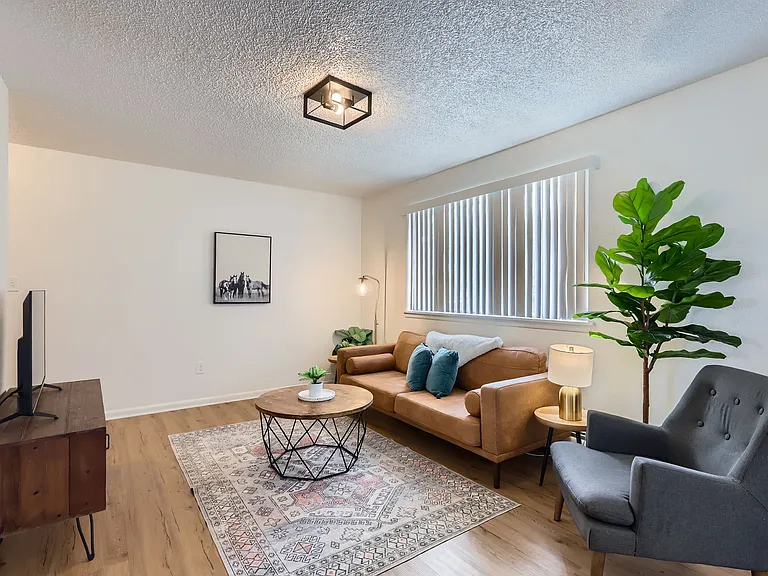 3416 Butternut Dr — Photo 1