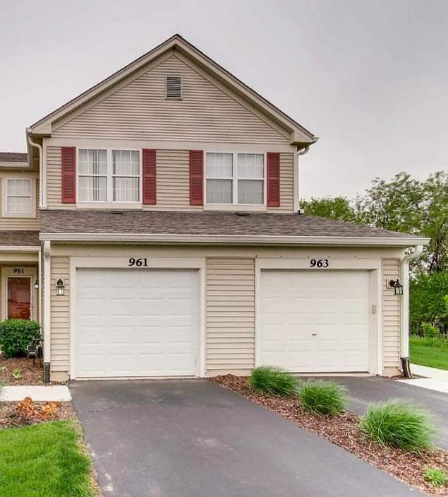 1st image of 961 Genesee Dr #961