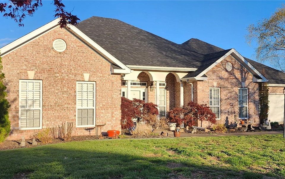 1st image of 500 Steele Dr