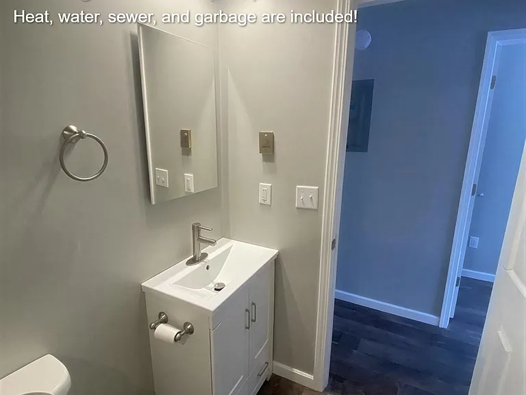 1039 Maas St #10 — Photo 10