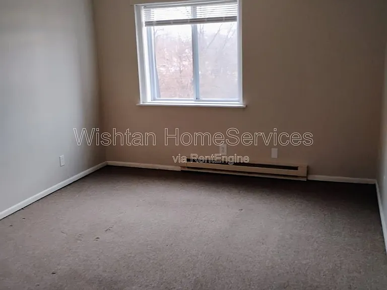 218 Charleston Blvd #5 — Photo 5