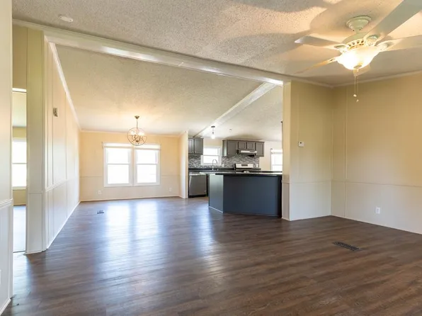 112 Decker Cir, Proctor, AR 72376