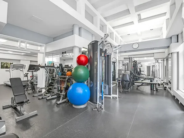 188 East 64th Street image 14 of 14