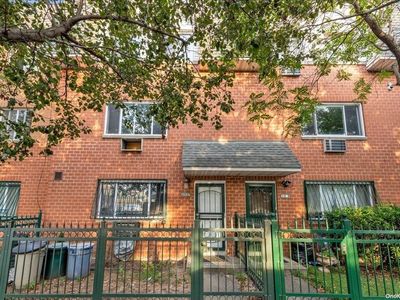 33-37 13th Street, Long Island City, NY, 11106