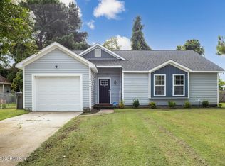 2606 Idlebrook Cir, Midway Park, NC 28544