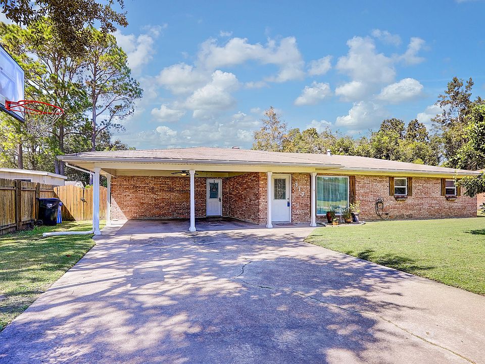 1st image of 313 East Dr