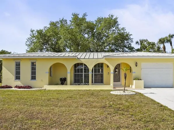 18399 Burkholder Cir, Pt Charlotte, FL 33948