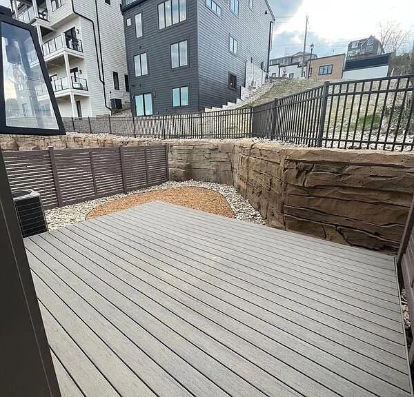 140 W 13th St — Photo 11