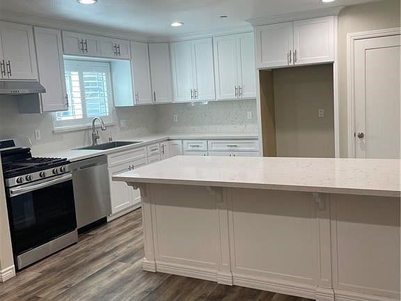 3rd image of 217 N San Antonio Ave